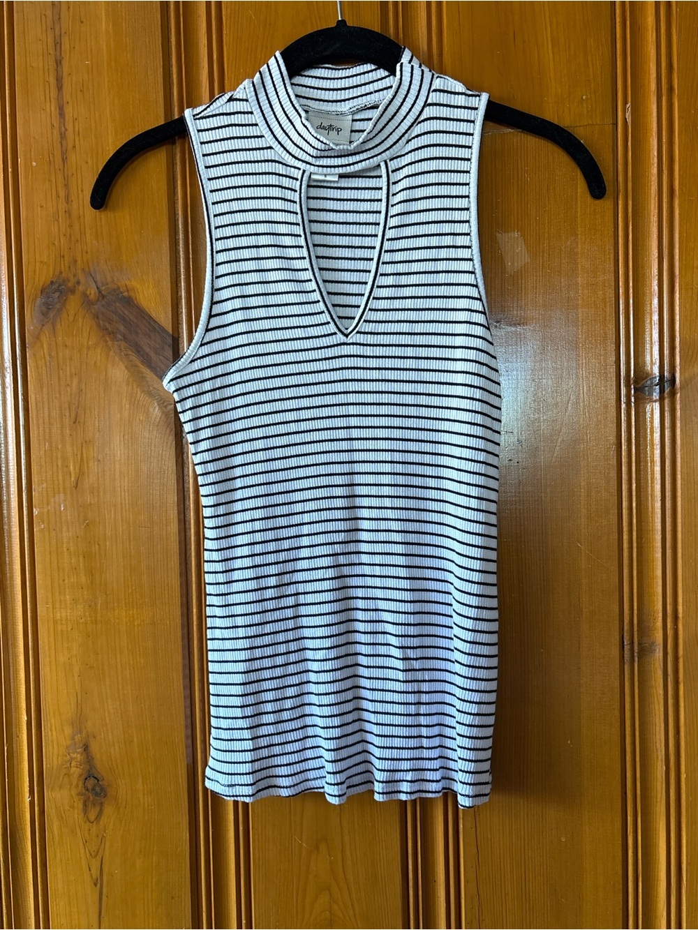 Daytrip Ribbed Black and white Striped Sleeveless Top Sz S